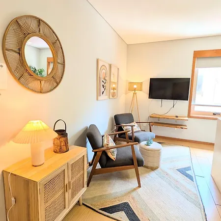 Apartment 1e 5 Minutes From The *